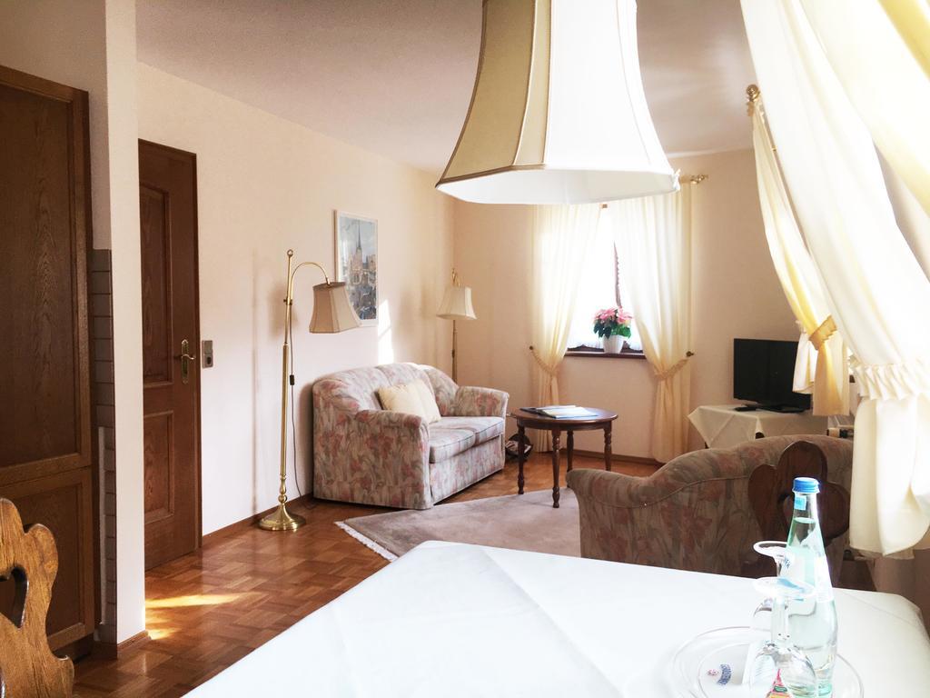 Hotel Krone Laudenbach  Eksteriør bilde